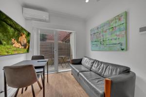 Posezení v ubytování Grosvenor 3121 Richmond