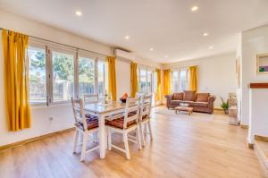 Posedenie v ubytovaní Ideal Property Mallorca - Villa Jardi