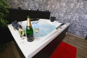 Afbeelding uit fotogalerij van Wellnes apartmán Leqwell in Uherský Brod