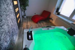 Afbeelding uit fotogalerij van Wellnes apartmán Leqwell in Uherský Brod