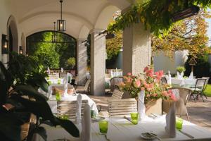 Ogród w obiekcie Hotel Gasthof Brandstätter