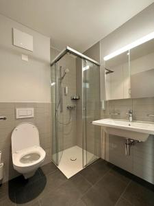 Koupelna v ubytování Aparthotel Beinwil am See + 17 fotografií