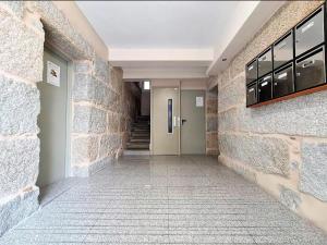 Zdjęcie z galerii obiektu Piso Estacion Tren Bus Termas muy luminoso w mieście Ourense
