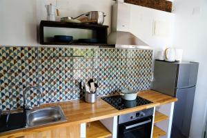 Kuchyňa alebo kuchynka v ubytovaní Romantico Apartamento en el Puerto de Denia