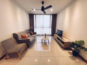 [PROMO]Connected train 2 Bedroom ABOVE MALL (22)