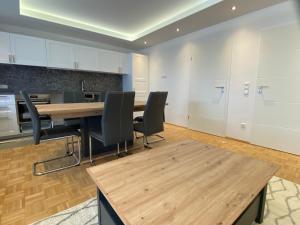 Χώρος καθιστικού στο Ferienhaus Wildbarren - Alpenmagie Suites +12 φωτογραφίες