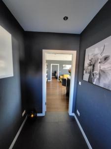Postel nebo postele na pokoji v ubytování Quartier4 - mit privater Außensauna!