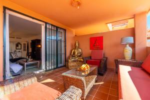 Zdjęcie z galerii obiektu Los Lagos Golf II Charming 3 bedroom apartment in Marbella w Marbelli