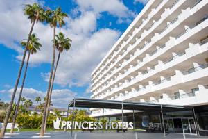 a rendering of the entrance to the princess hotel at Hotel Gran Canaria Princess - Adults Only in Playa del Ingles