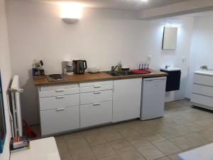 Afbeelding uit fotogalerij van La Minoterie - Studio avec kitchenette et Chambre d'hôtes in Le Palais