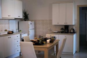 Kép EMVI APARTMENTS II near airport szállásáról Vravrónában a galériában