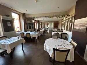 Restaurace v ubytování Auberge Des Mésanges