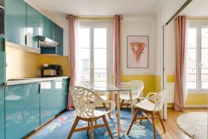Kuchyňa alebo kuchynka v ubytovaní Duplex Moderne Cosy - Proche Porte d'Italie - Parking