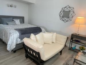 Ένα ή περισσότερα κρεβάτια σε δωμάτιο στο Sweet Dreams B&B LA