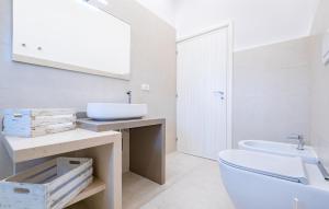 A bathroom at Villa Crigiada Luxury Pool