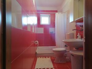 Koupelna v ubytování Apartments Zupan