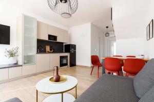 Η κουζίνα ή μικρή κουζίνα στο Bura house +54 φωτογραφίες