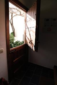 Kép Casa corasol, a cozy, comfy, 2BR house- panoramic view and rooftop szállásáról Cáñarban a galériában