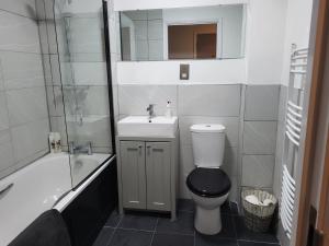 Fotografie z fotogalerie ubytování Luxury 2 Bedroom, and 2 Bathroom Apartment v destinaci Cardiff