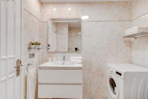 Kúpeľňa v ubytovaní Apartament Altamira + 17 fotografií