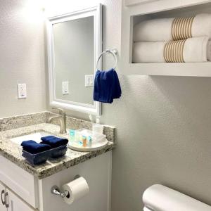 Bagno di NEW! close to Downtown, Malls & Premium Outlets, with Balcony