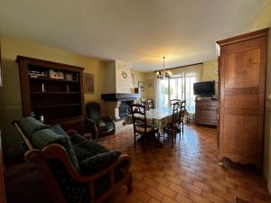 Fotografia z galérie ubytovania Charmante maison 4 pers avec terrasse, à 1 km des plages, animaux acceptés - FR-1-540-176 v destinácii Notre-Dame-de-Monts