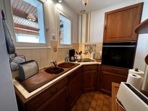 Fotografia z galérie ubytovania Charmante maison 4 pers avec terrasse, à 1 km des plages, animaux acceptés - FR-1-540-176 v destinácii Notre-Dame-de-Monts + 9 fotografií