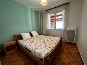 Fotografia z galérie ubytovania Charmante maison 4 pers avec terrasse, à 1 km des plages, animaux acceptés - FR-1-540-176 v destinácii Notre-Dame-de-Monts