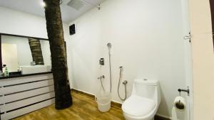 Ένα μπάνιο στο Grand Sea Shades Goa