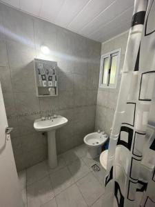 Et badeværelse på Panorama Villa Gesell + 54 billeder