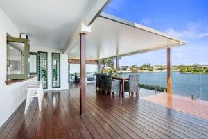 Gallery image of Elite Holiday Homes Coobowie Waters in Gold Coast