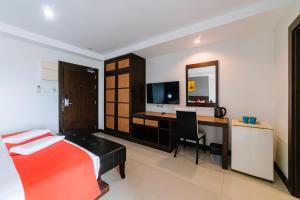 Postel nebo postele na pokoji v ubytování Ratana Hotel Sakdidet, PHUKET TOWN