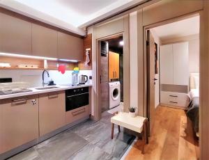 Kép Sleek Residence Flat in Muratpasa with Shared Pool szállásáról Antalyában a galériában