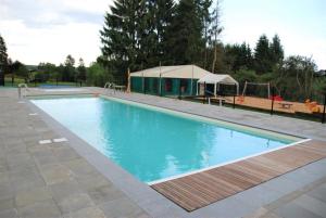 Bazén v ubytování Camping Oos Heem nebo v jeho okolí