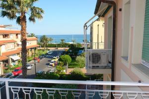 A general sea view or a sea view taken from Az apartmant