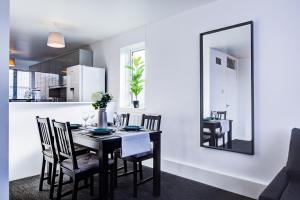 Gallery image of Statera Apartments - Comfort Lounge in Brentwood