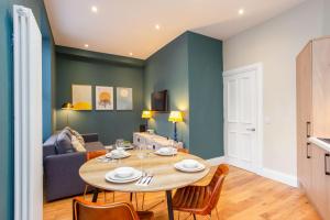 Χώρος καθιστικού στο Royal 2bed apartment City Center +15 φωτογραφίες