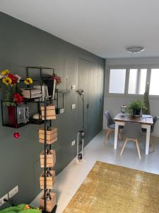 Kuchyňa alebo kuchynka v ubytovaní Loft Crimea con patio + 10 fotografií