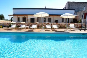 The swimming pool at or close to Agriturismo Masseria Alberotanza