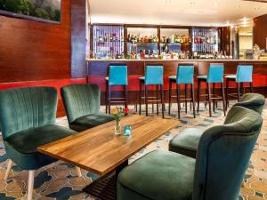 Posezení v ubytování Mercure Chester Abbots Well Hotel