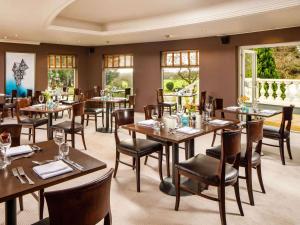 Restaurace v ubytování Mercure Chester Abbots Well Hotel