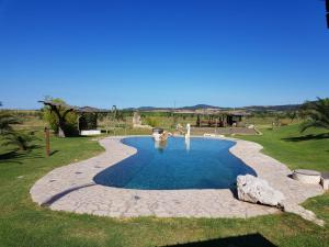 Der Swimmingpool an oder in der Nähe von Casa Daniele