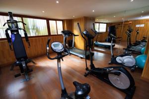 Posilňovňa alebo fitness centrum v ubytovaní Two-room apartment in Elviria NEAR THE BEACH with parking