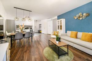 Kuchyňa alebo kuchynka v ubytovaní Erkel Luxury Home