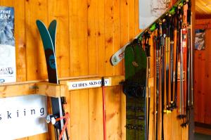 Fotografie z fotogalerie ubytování Red Shutter Inn v destinaci Rossland