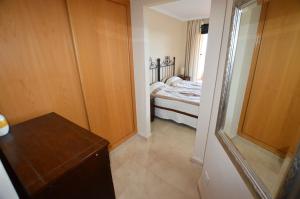Posteľ alebo postele v izbe v ubytovaní Sun Hill Los Pacos 2 Bed Apt