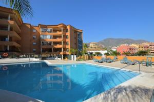 Bazén v ubytovaní Sun Hill Los Pacos 2 Bed Apt alebo v jeho blízkosti