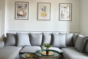 Posedenie v ubytovaní FERSEN Bright apartment renovated for 5 people in center of Old Antibes