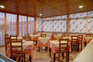 Reštaurácia alebo iné gastronomické zariadenie v ubytovaní Le Giare B&B