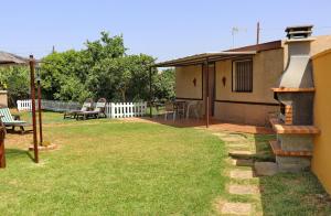 Zdjęcie z galerii obiektu Chalet rural con piscina w mieście Conil de la Frontera